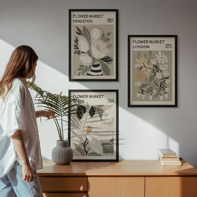 Wall art set Retro Flowers from Cities Around the World
