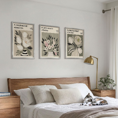 Three-piece wall art piece Retro floral arrangements
