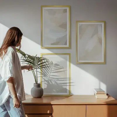 Wall art set with an abstract brush background design