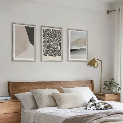Wall art set with abstract patterns in beige and gray