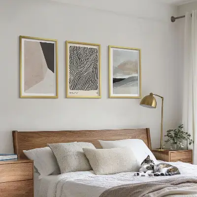 Wall art set with abstract patterns in beige and gray