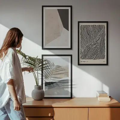 Wall art set with abstract patterns in beige and gray