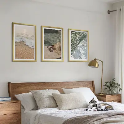 Wall art set featuring water, beach, a hat, and sunglasses