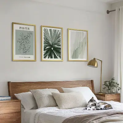 Wall art set with green plant patterns