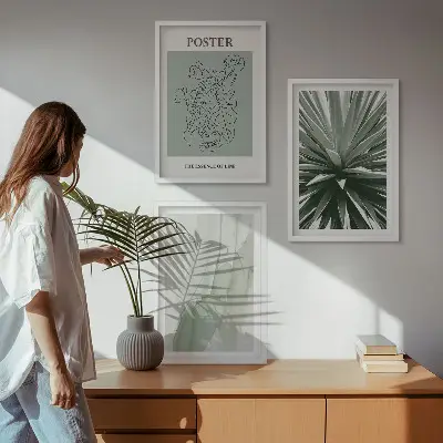 Wall art set with green plant patterns