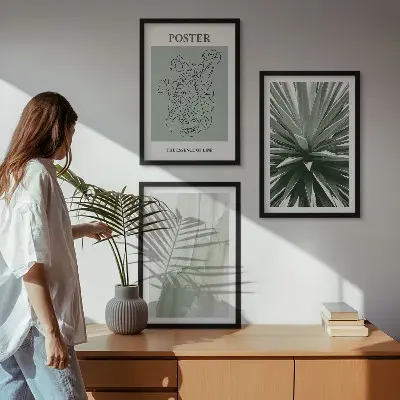 Wall art set with green plant patterns