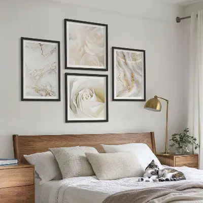 Wall art set with elegant marble patterns