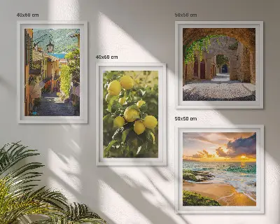 Wall art set picturesque seaside streets