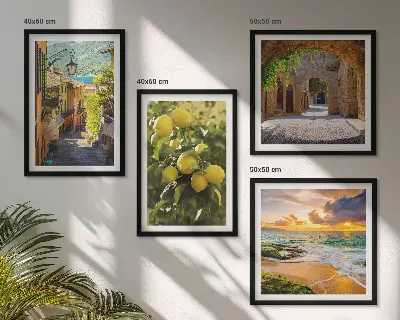 Wall art set picturesque seaside streets