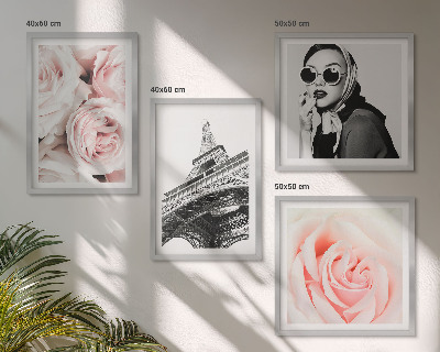 Multi-piece wall decor set Eiffel's portrait of a woman roses