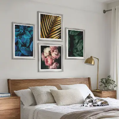 Wall art set featuring colorful leaves and flowers