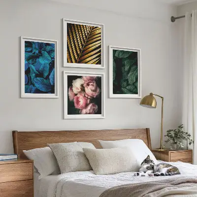 Wall art set featuring colorful leaves and flowers