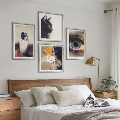 Wall art set portrait of a woman featuring eye and emotion colors