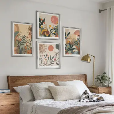 Wall art set with colorful plant motifs