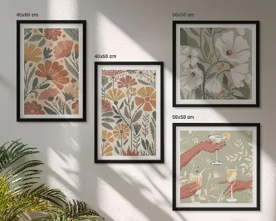 Wall art set with floral patterns in orange and green