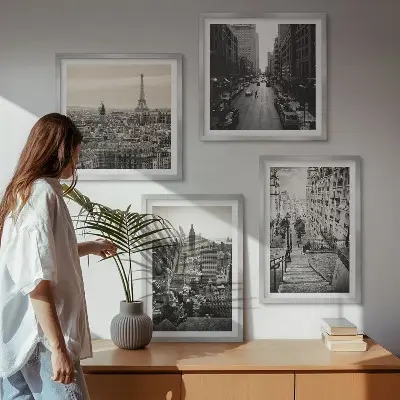 Wall art set featuring views of stairs in Paris and New York