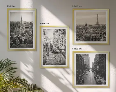 Wall art set featuring views of stairs in Paris and New York