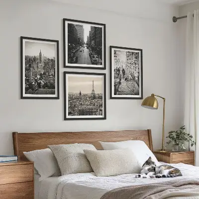 Wall art set featuring views of stairs in Paris and New York