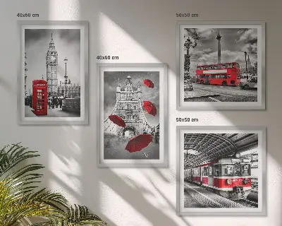 Wall art set with red London accents