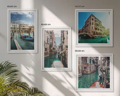 Multi-piece wall decor set featuring Venice canal architecture
