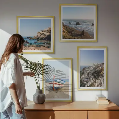 Wall art set featuring views of houses in Greece and Lodz