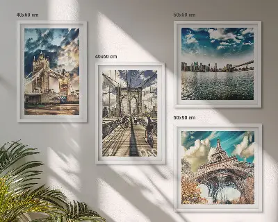 Multi-piece wall decor set featuring European city tower bridges