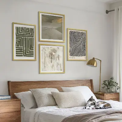 Multi-piece wall decor set with green shape patterns