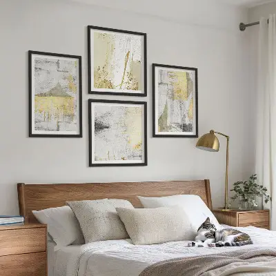 Wall art set with abstract minimalist patterns
