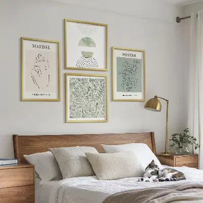 Set of 4 wall art pieces with minimalist plant line patterns