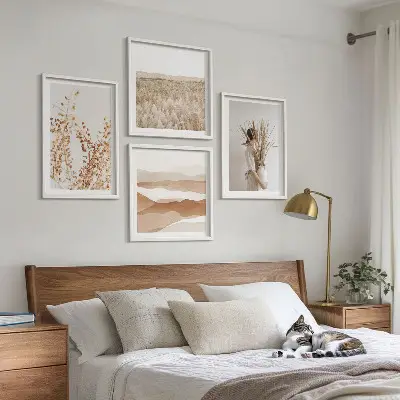 Wall art set with bohemian plant motifs