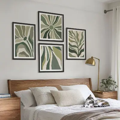 Multi-piece wall decor set painted leaves in green