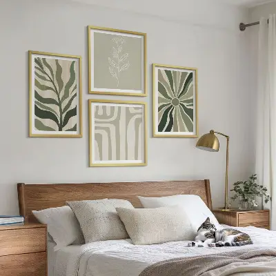 Wall art set with green minimalist plant patterns