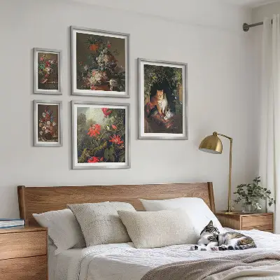 Framed photo set featuring vintage style floral cats