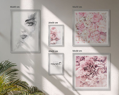 Gallery wall A floral portrait about home