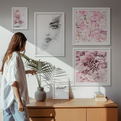 Gallery wall A floral portrait about home