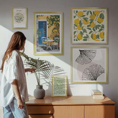 Set of 5 wall art pieces Stylish plant motifs