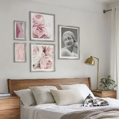Classical floral sculptures framed photo set