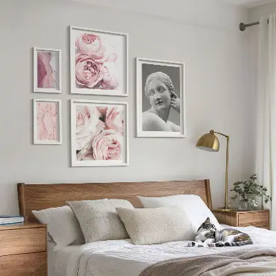 Classical floral sculptures framed photo set