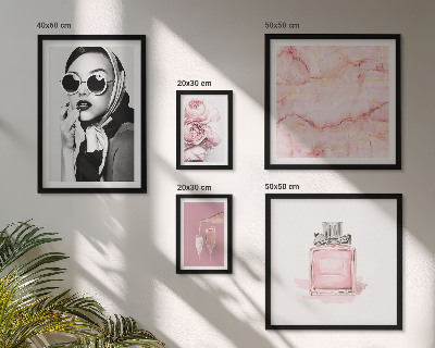 Gallery wall Stylish accents in pink