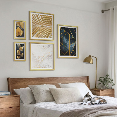 Gallery wall Stylish leaves and geometry
