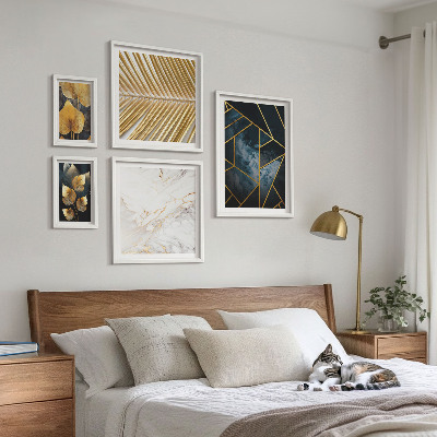 Gallery wall Stylish leaves and geometry