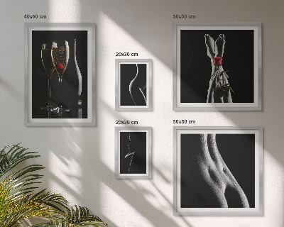 Gallery wall Elegant modern accents Black and red