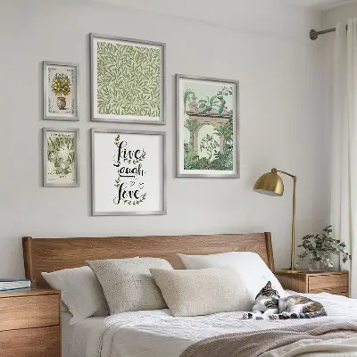 Framed photo set with bohemian plant motifs