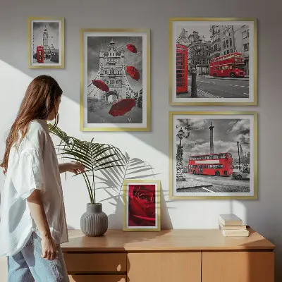 Set of 5 wall art pieces with London motifs and red accents