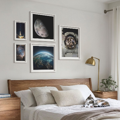 Gallery wall Astronaut's space discoveries
