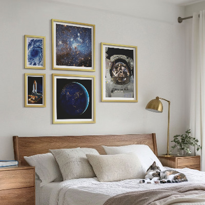 Framed photo set Astronauts' space discoveries