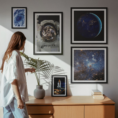 Framed photo set Astronauts' space discoveries