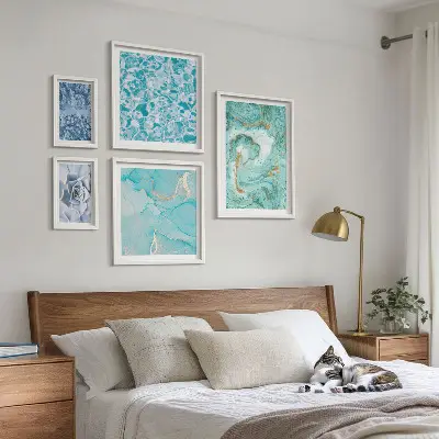Framed photo set with stylish turquoise blue accents