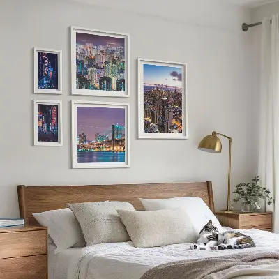 5-Piece Wall Art Set city nightscapes with neon lights