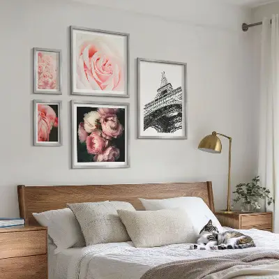 Framed photo set romanticized view of the Eiffel Tower with roses